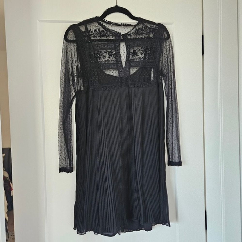 Zara Black Lace Yoke Pleated Long-Sleeve Dress